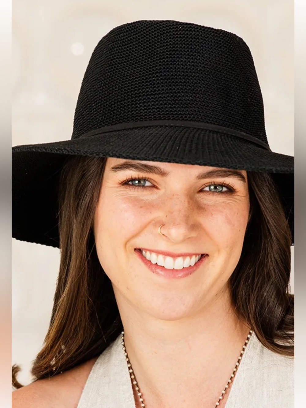 Wallaroo Victoria Fedora Black Straw Sun Hat Wide Brim UPF 50+ Travel Beschy